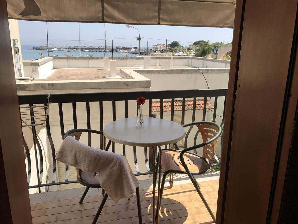 Kalaskiso' Giardini-Naxos Kültér fotó