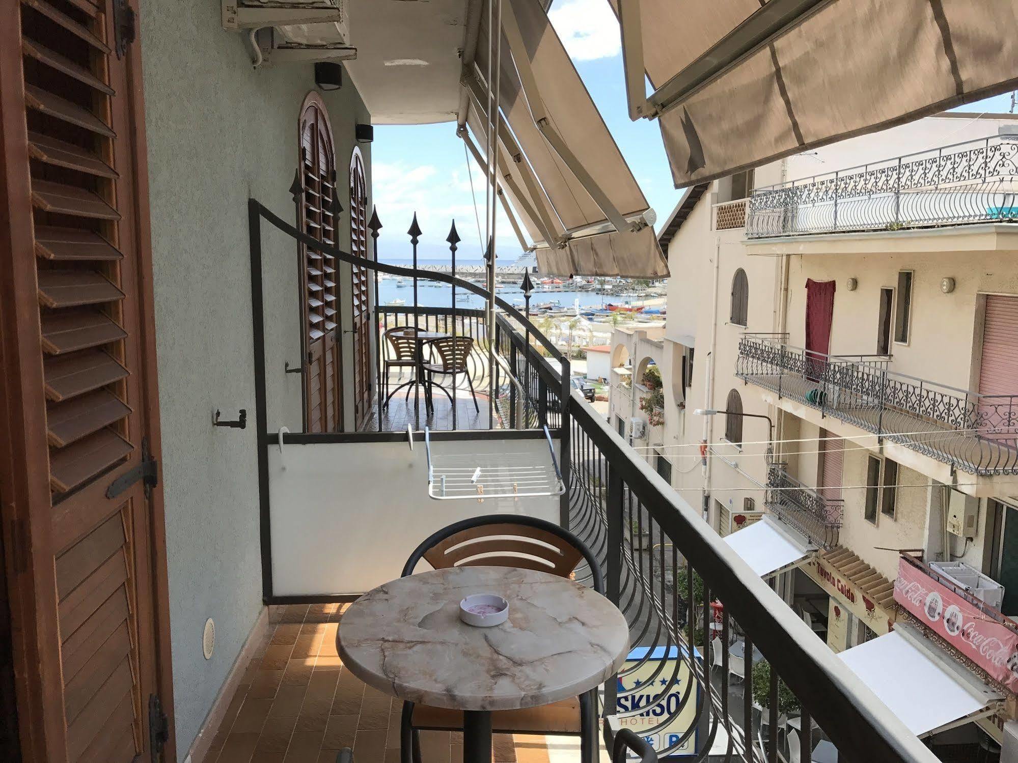 Kalaskiso' Giardini-Naxos Kültér fotó